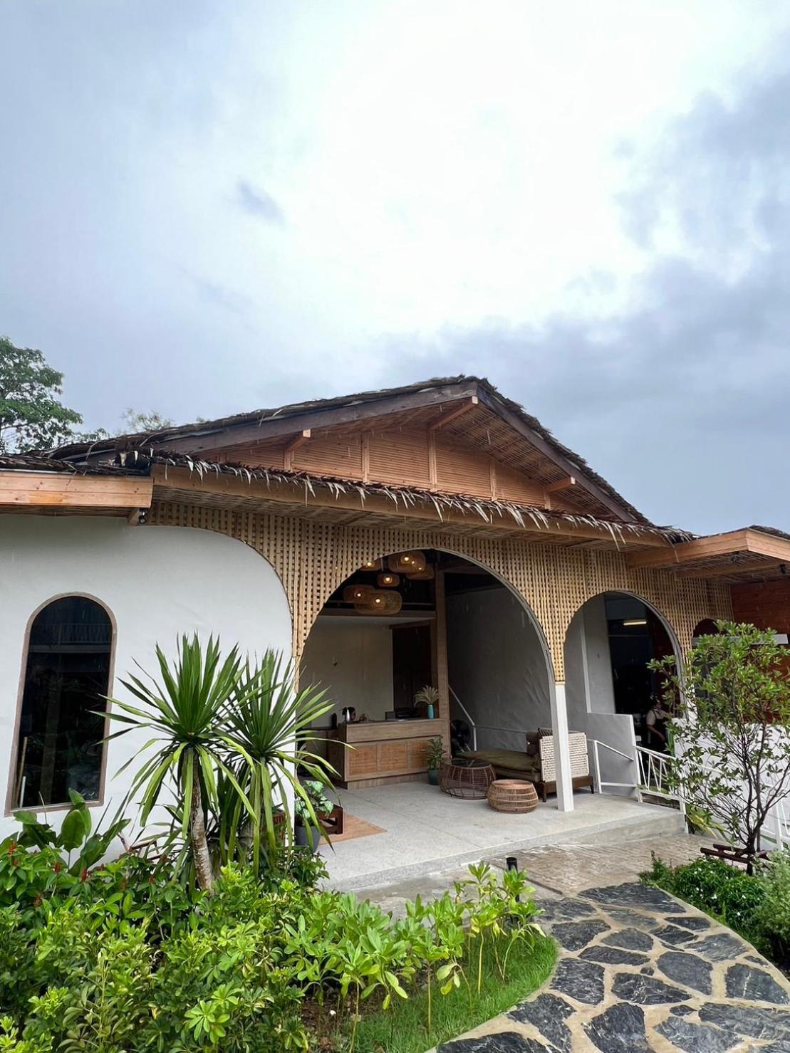 Le La Lake Resort And Spa Kaeng Krachan Room photo