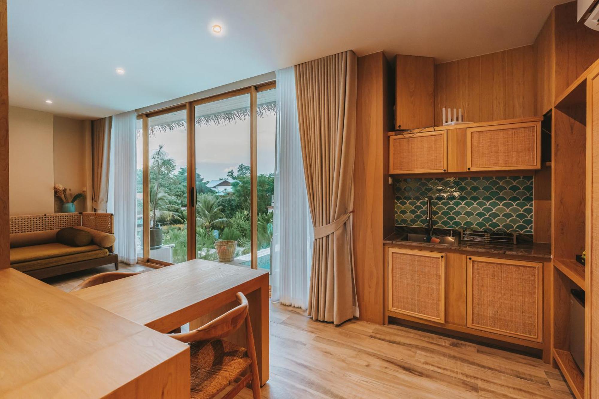 Le La Lake Resort And Spa Kaeng Krachan Room photo